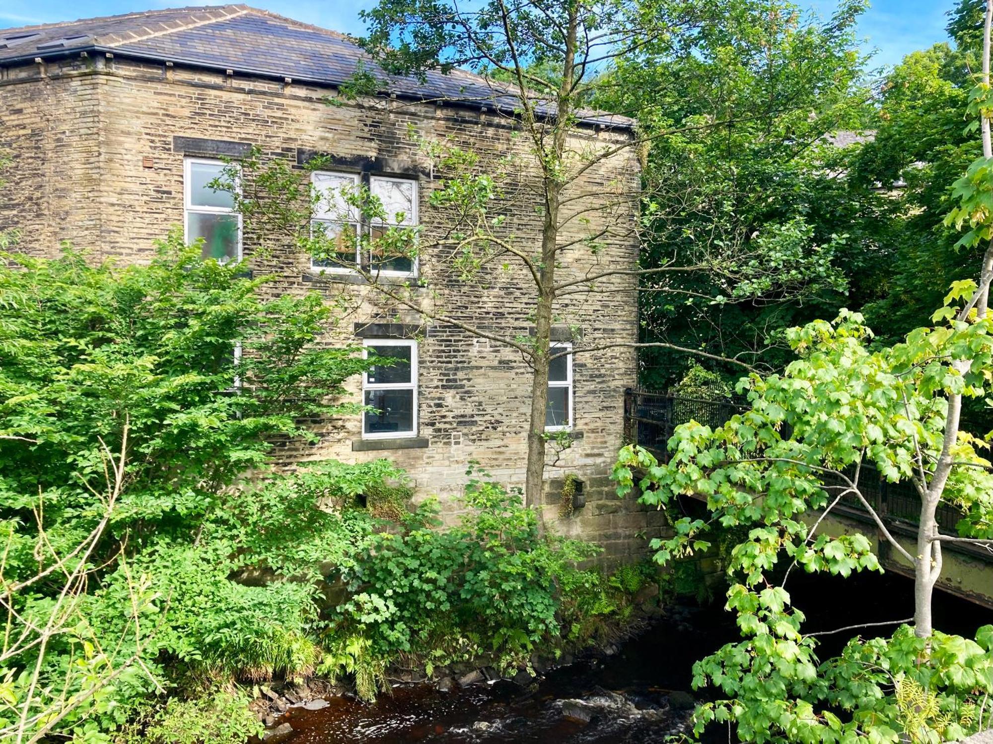 The Old Riverside School House Hebden Bridge Exterior photo